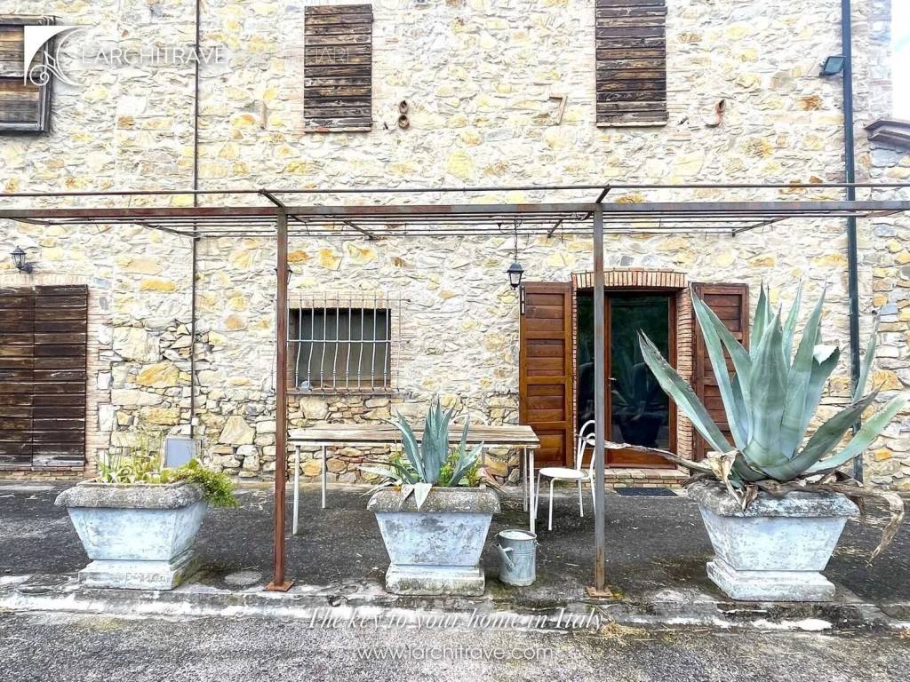 Villa a Castelnuovo di val di cecina in Via M. Te Amiata - Foto 2