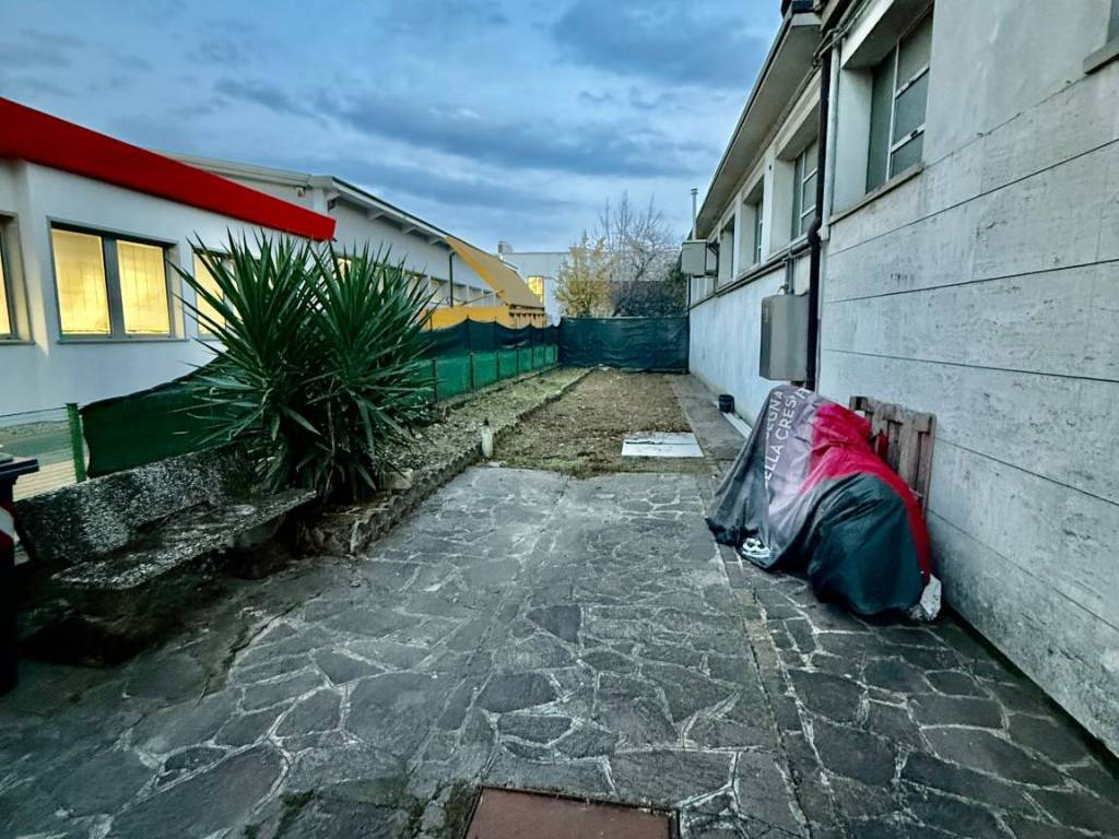 Casa indipendente a Modena in Via dei Fonditori, 40 - Foto 2