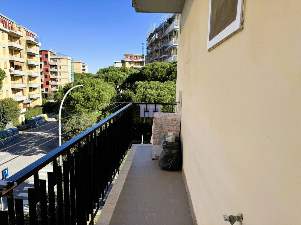 Appartamento a Follonica in Via Lago di Bracciano - Foto 3