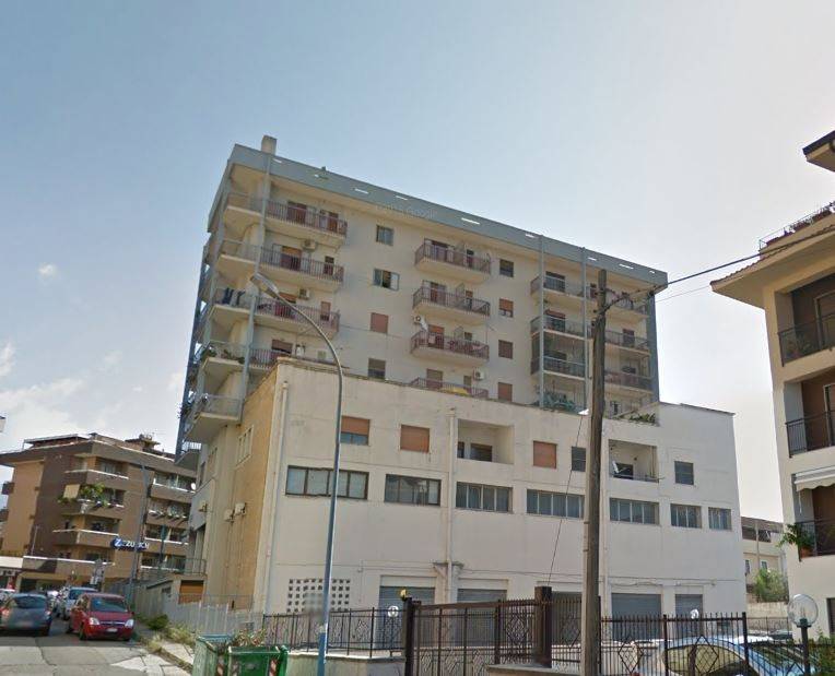 Attico / mansarda a Lamezia terme in Viale Guglielmo Marconi, 115 - Foto 3