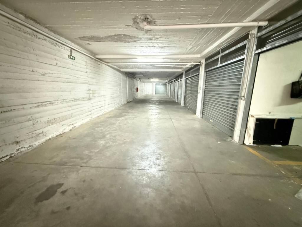 Box / garage a Caserta in Via Ferrarecce - Foto 3