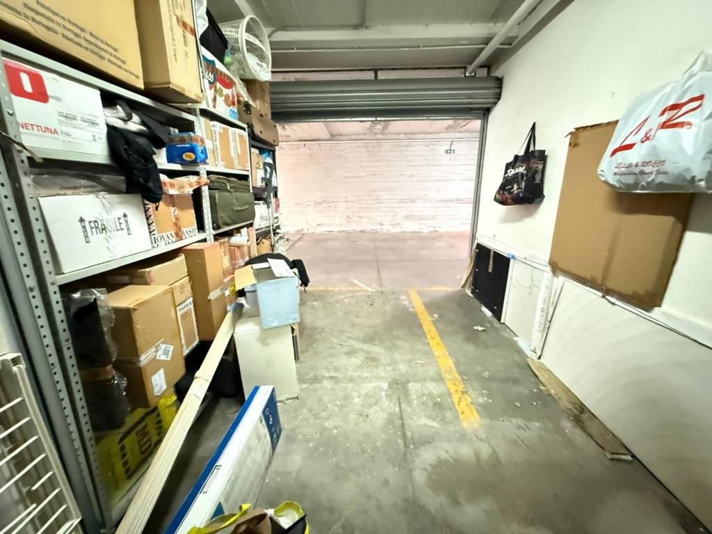Box / garage a Caserta in Via Ferrarecce - Foto 4