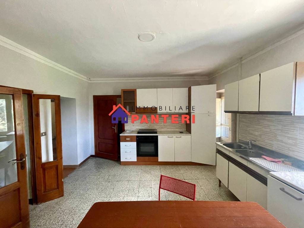 Casa indipendente a Pescia in Via Carlo Nardini - Foto 4