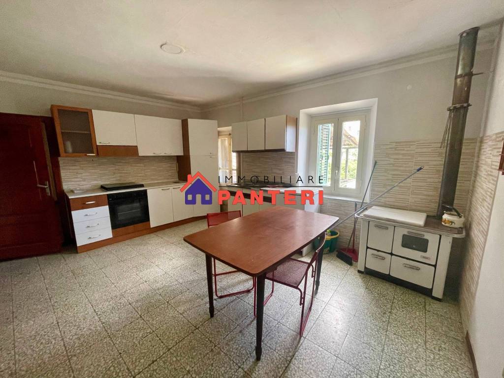 Casa indipendente a Pescia in Via Carlo Nardini - Foto 5