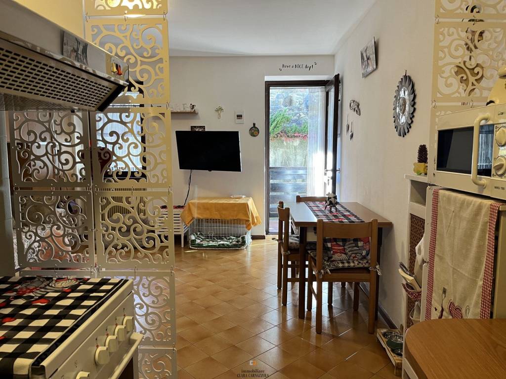 Appartamento a Chiesa in valmalenco in Via Ezio Vanoni - Foto 5