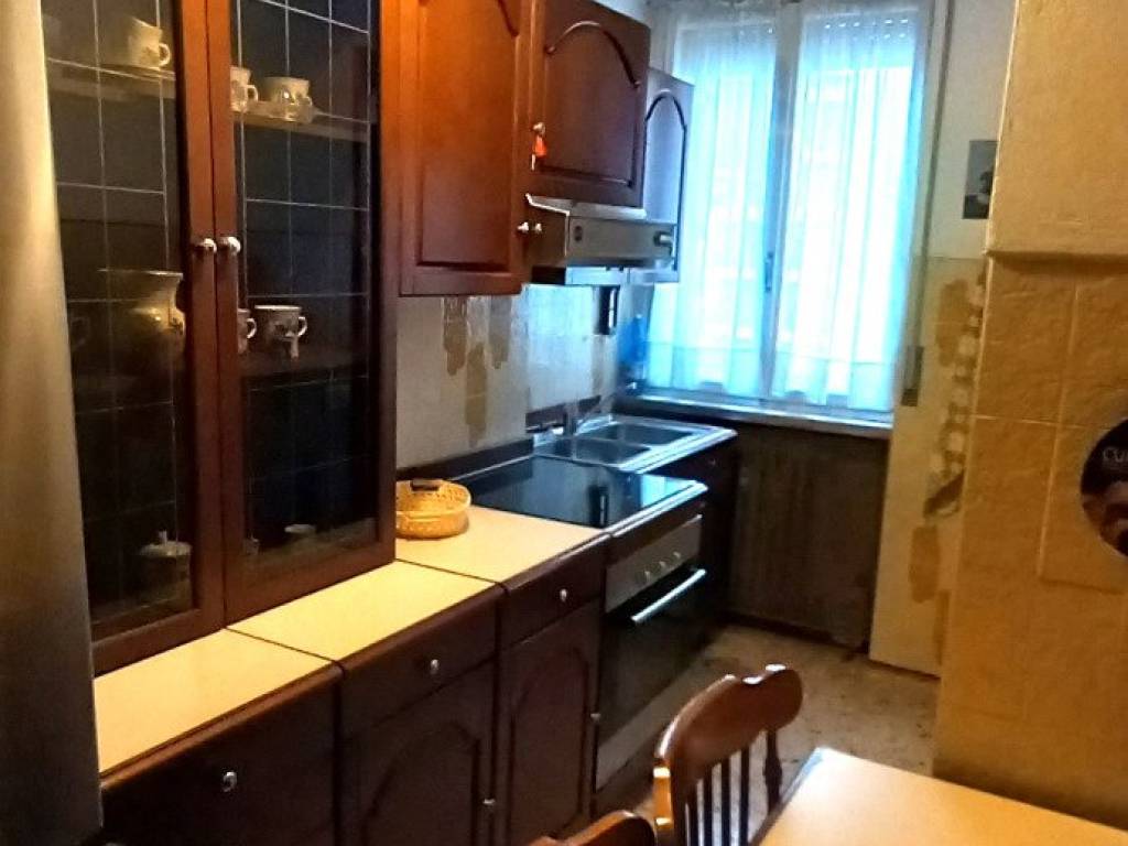 Appartamento a Borgosesia in Via Vittorio Veneto - Foto 3