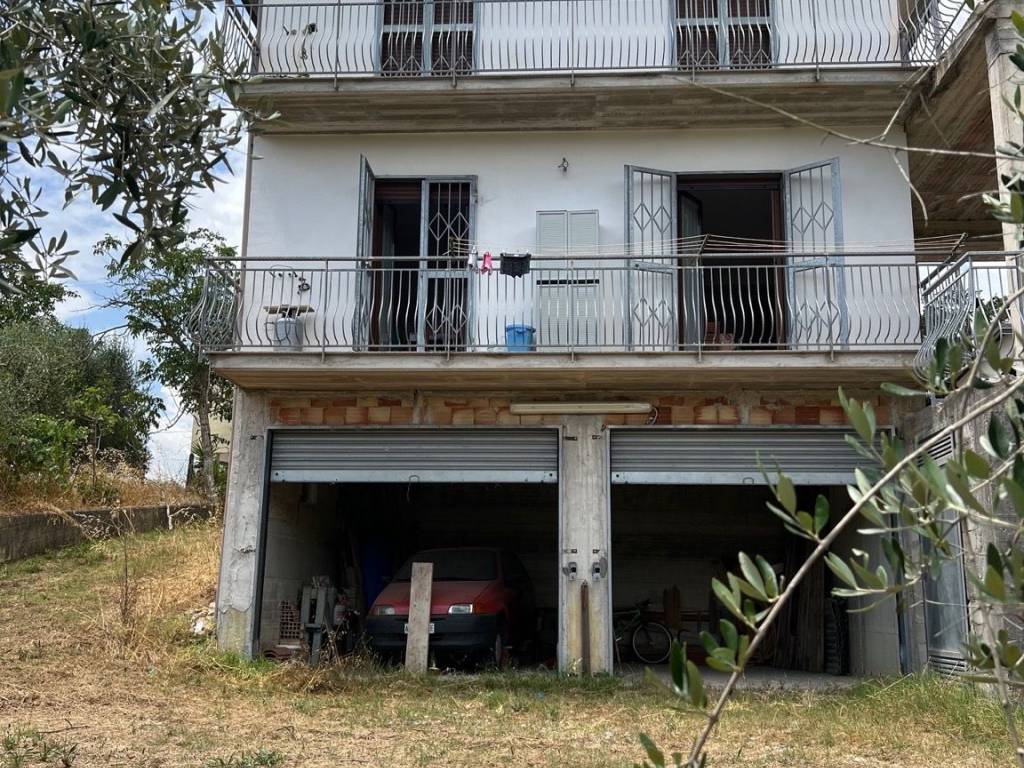 Villa a Contursi terme in LOCALITA' S.PIETRO - Foto 2