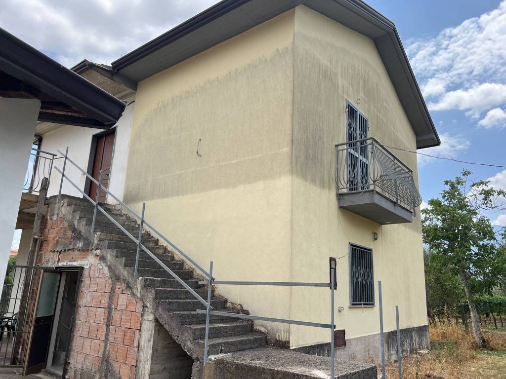 Villa a Contursi terme in LOCALITA' S.PIETRO - Foto 4