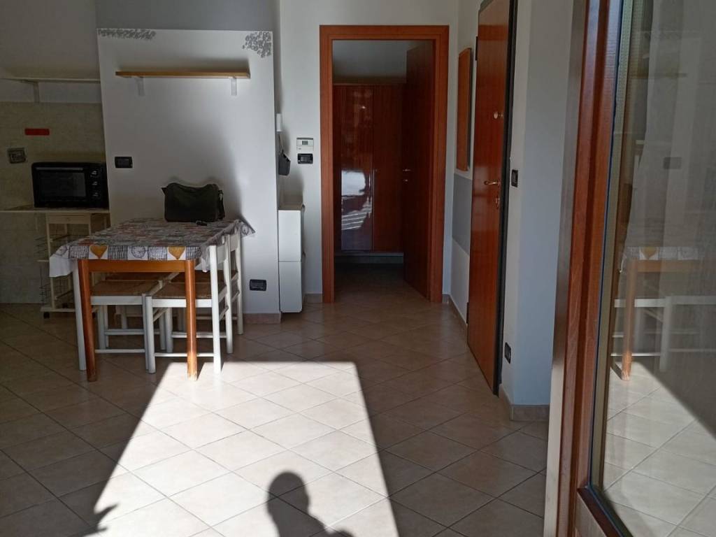 Appartamento a Chivasso in Via Eugenio Clara, 22 - Foto 2