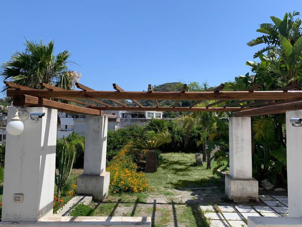 Villa a Lipari in Via Mendolita - Foto 4