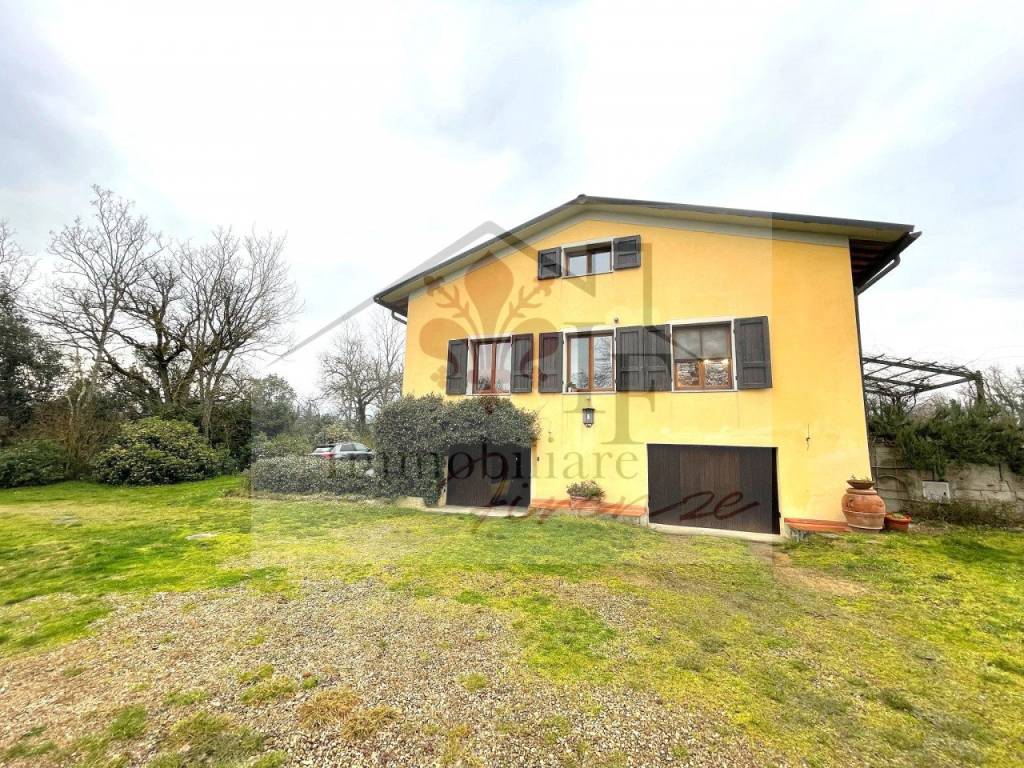 Villa a Terranuova bracciolini in via dell'acquaia - Foto 1