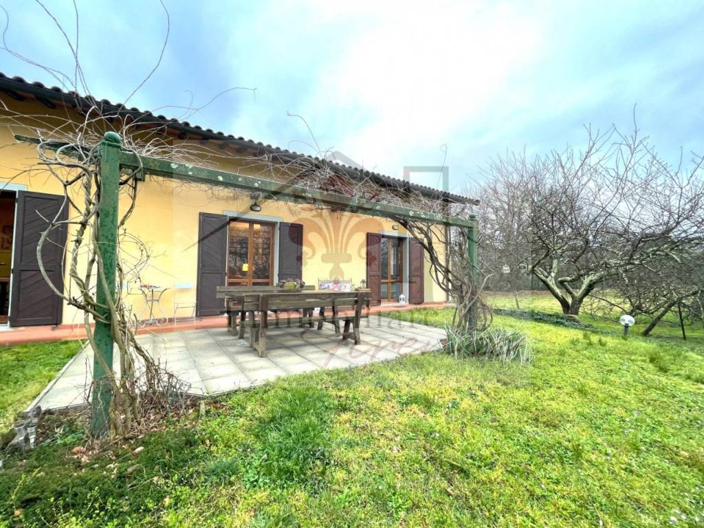 Villa a Terranuova bracciolini in via dell'acquaia - Foto 3