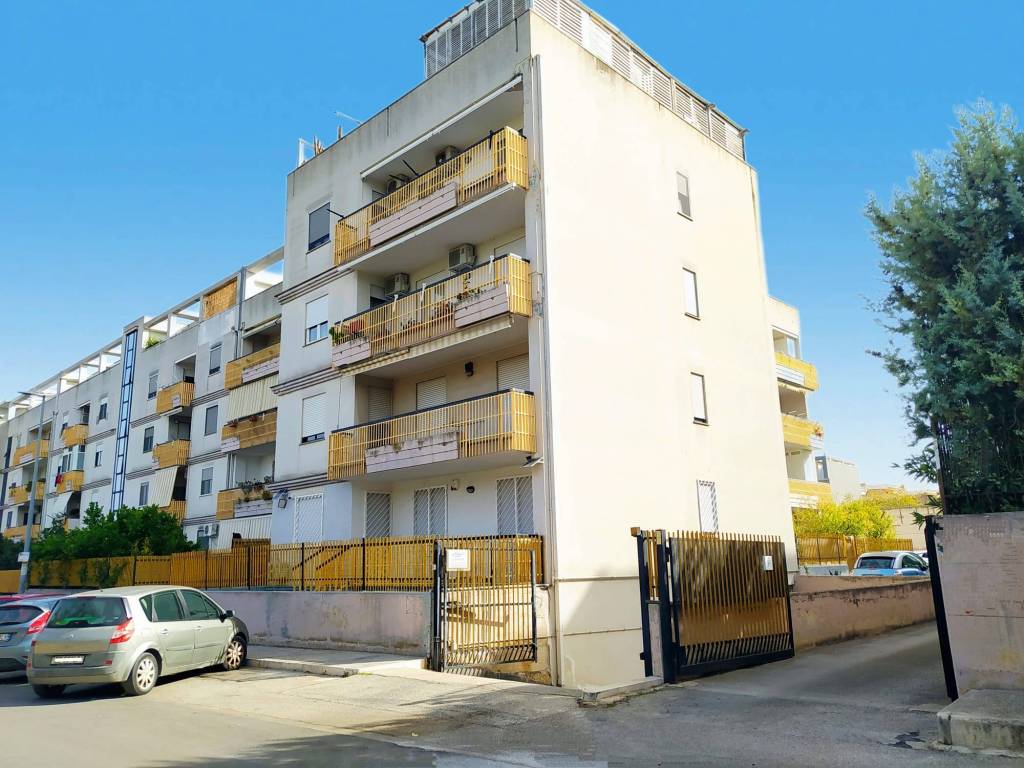 Box / garage a Trani in Via Monte d'Alba, 23 - Foto 3