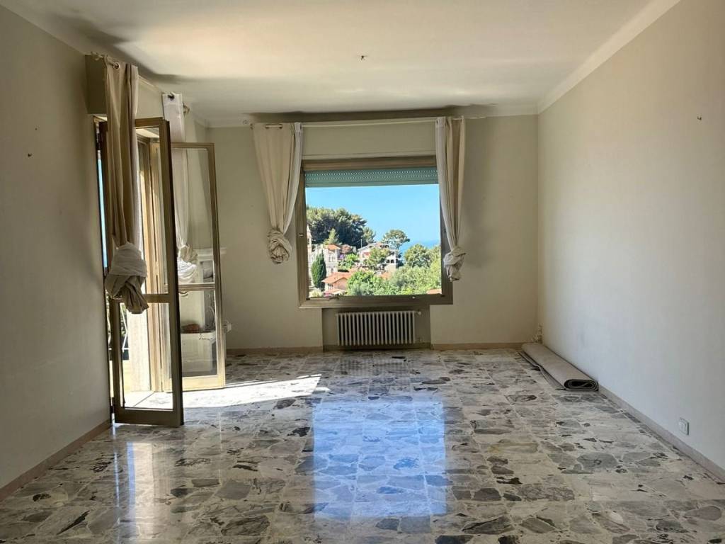 Villa a Ventimiglia in Via delle Ginestre - Foto 3