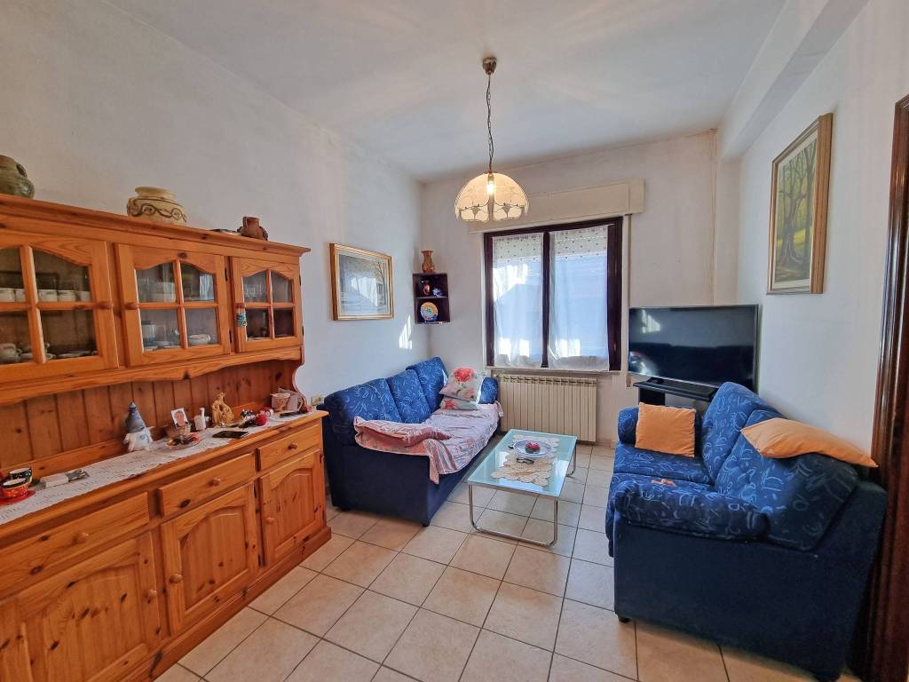 Villa a Brebbia in Via Giuseppe Verdi - Foto 2