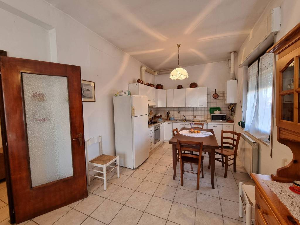 Villa a Brebbia in Via Giuseppe Verdi - Foto 3