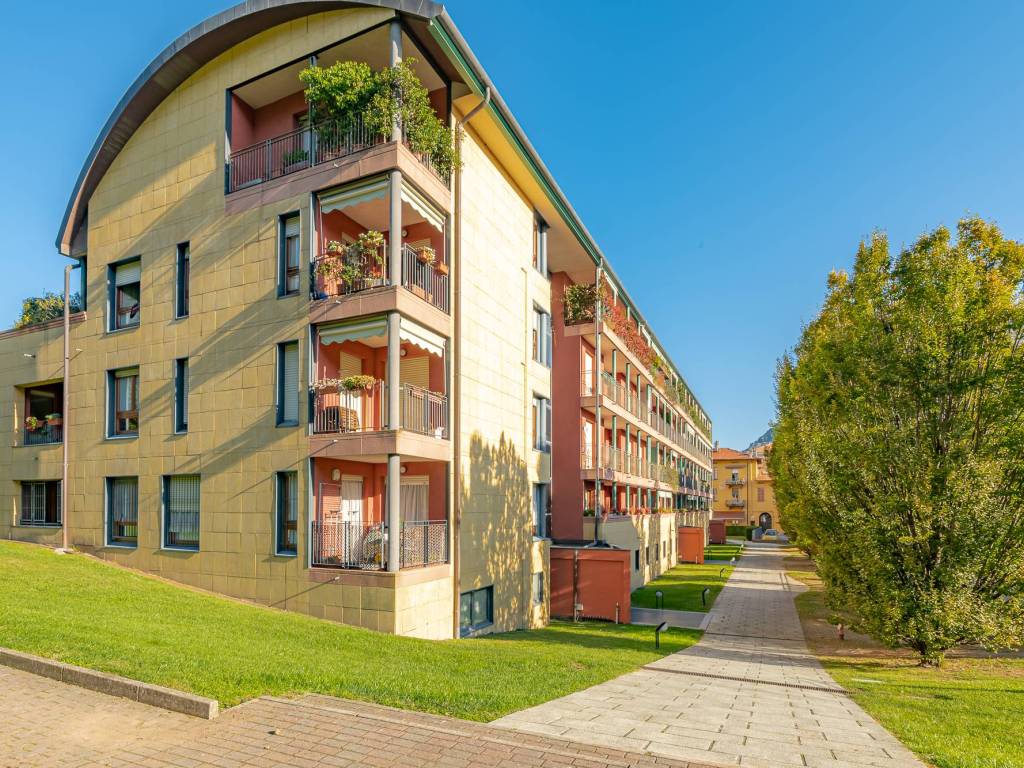 Appartamento a Como in Via Borgo Vico - Foto 2