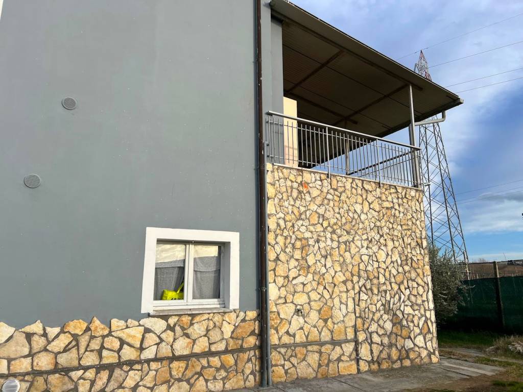 Villa a Vallefoglia in Via Toscana - Foto 4