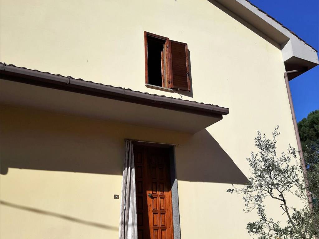 Villa a Carmignano in via ungaretti - Foto 3