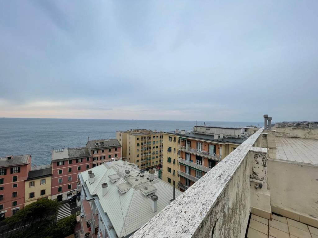 Appartamento a Genova in Via Murcarolo - Foto 2