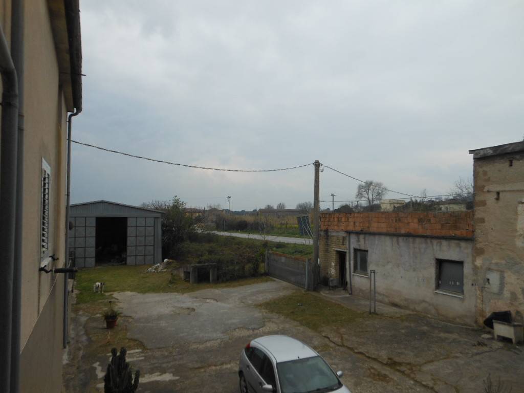 Casa indipendente a Sesto campano in STRADA STATALE 85 - Foto 4