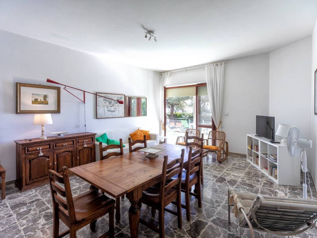 Appartamento a Formia in Lungomare Città di Ferrara - Foto 2