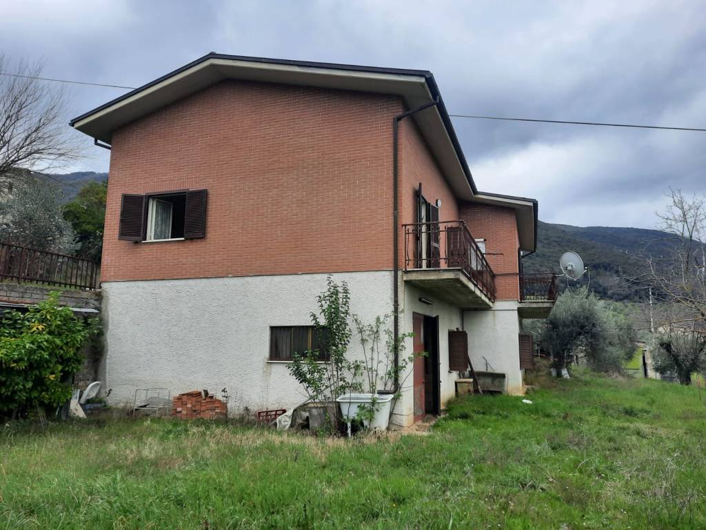 Villa a Casperia in Via Guglielmo Marconi - Foto 3