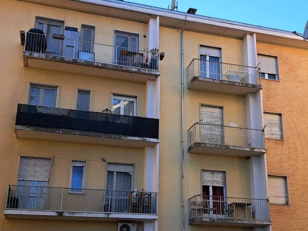 Appartamento a Santhià in Via Tagliamento, 17 - Foto 1