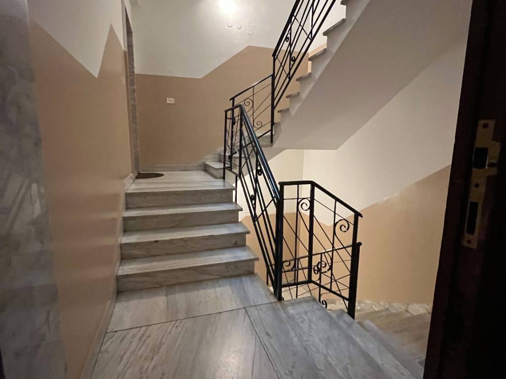 Appartamento a Ceglie messapica in Via Papa Giovanni XXIII, 39 - Foto 3
