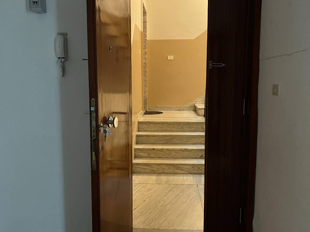 Appartamento a Ceglie messapica in Via Papa Giovanni XXIII, 39 - Foto 4