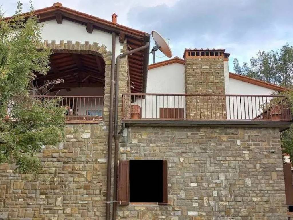 Palazzo / stabile a Reggello in Strada Provinciale di Vallombrosa - Foto 4