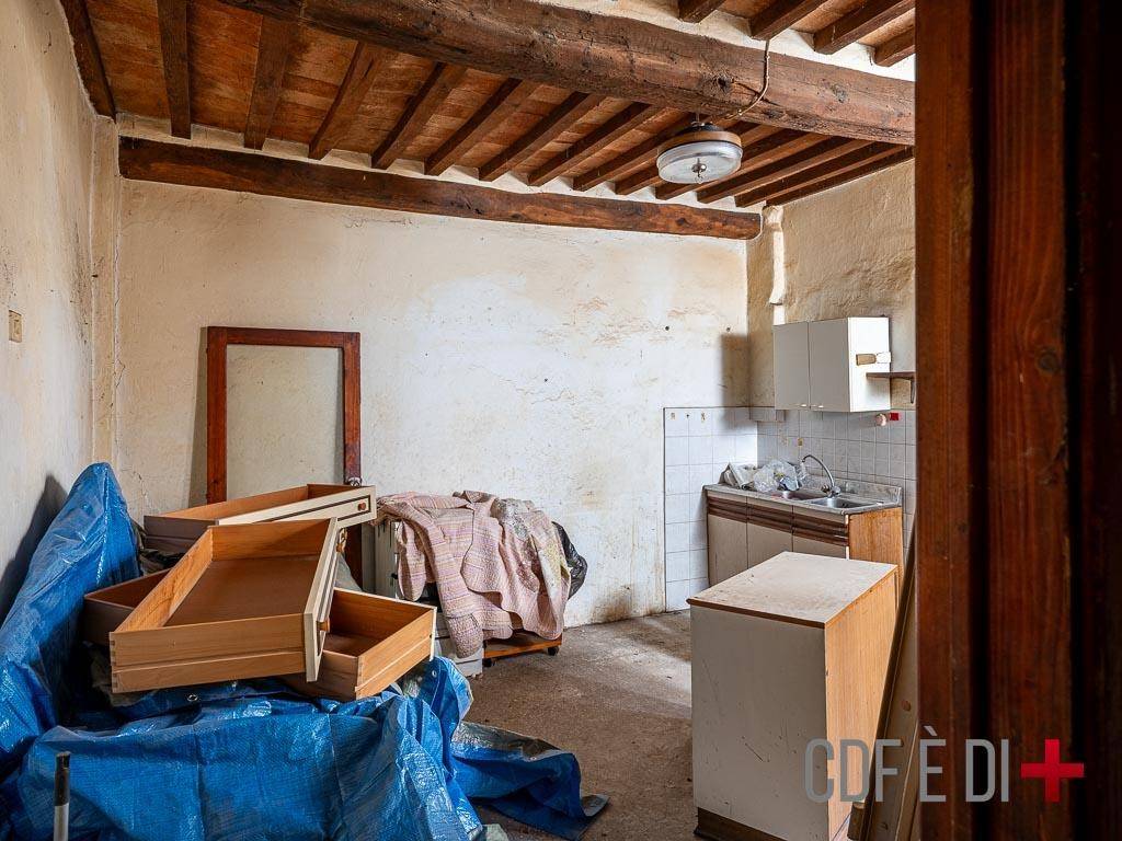 Appartamento a Castelnuovo di val di cecina in Vicolo Sotto l'Arco - Foto 5