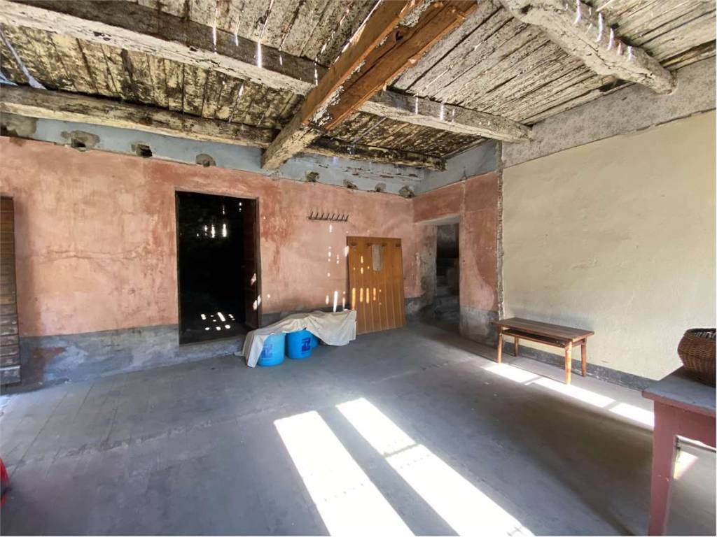 Casa indipendente a Montecrestese in Fraz Roledo, SNC - Foto 4