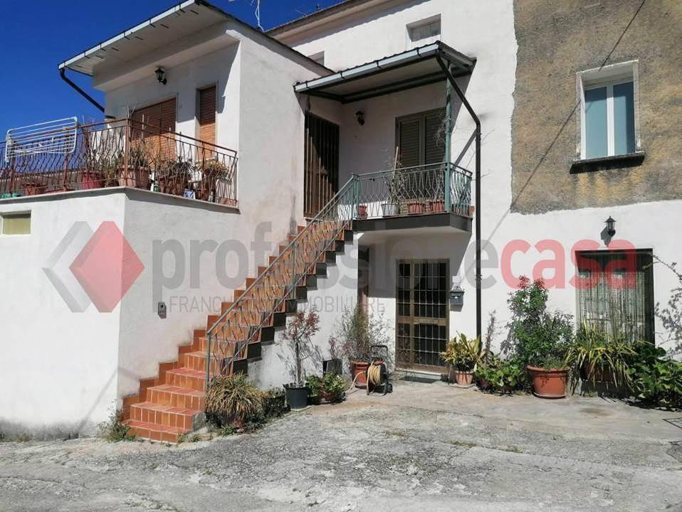 Villa a Cervaro in Via Sprumaro, 38 - Foto 2