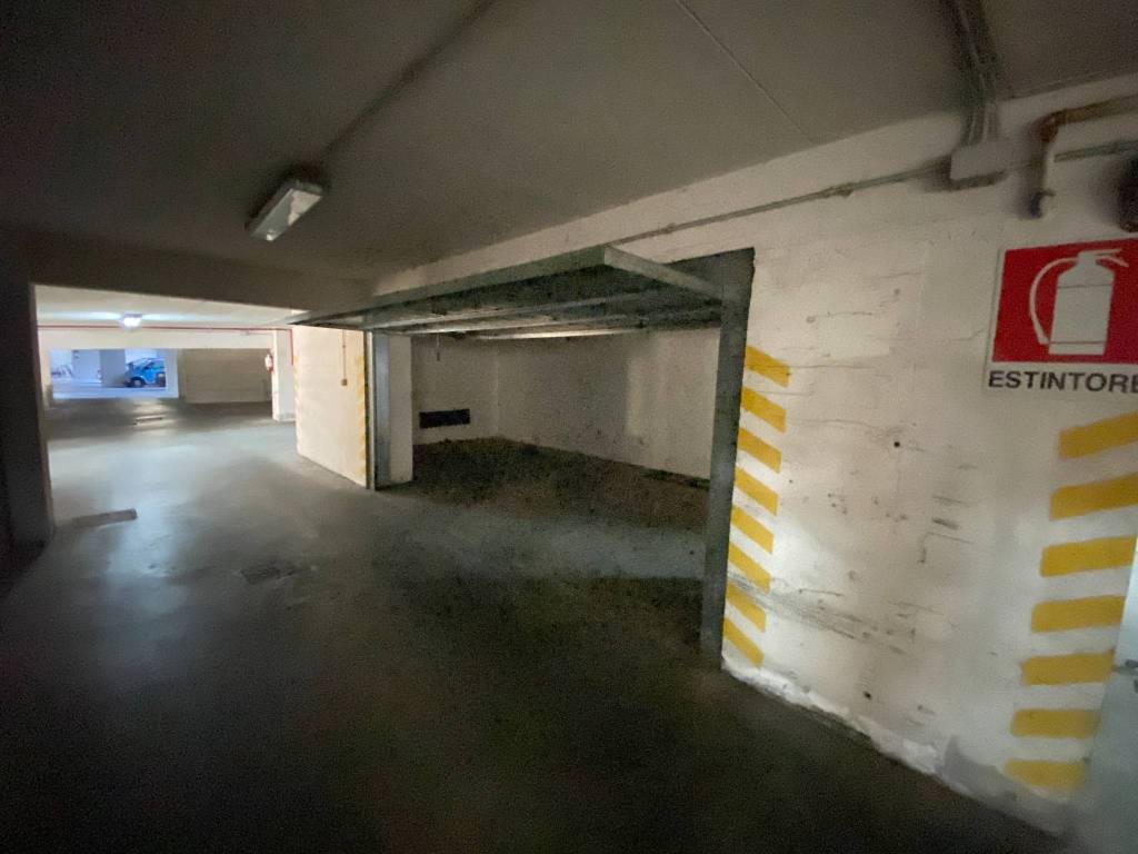 Box / garage a Grottaferrata in Via San Michele, 40 - Foto 3