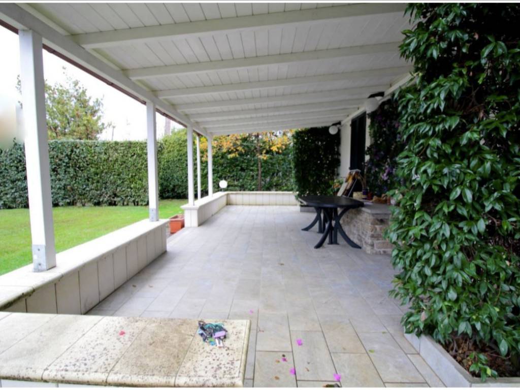 Villa a Pietrasanta in Via Carlo Pisacane, 20 - Foto 2