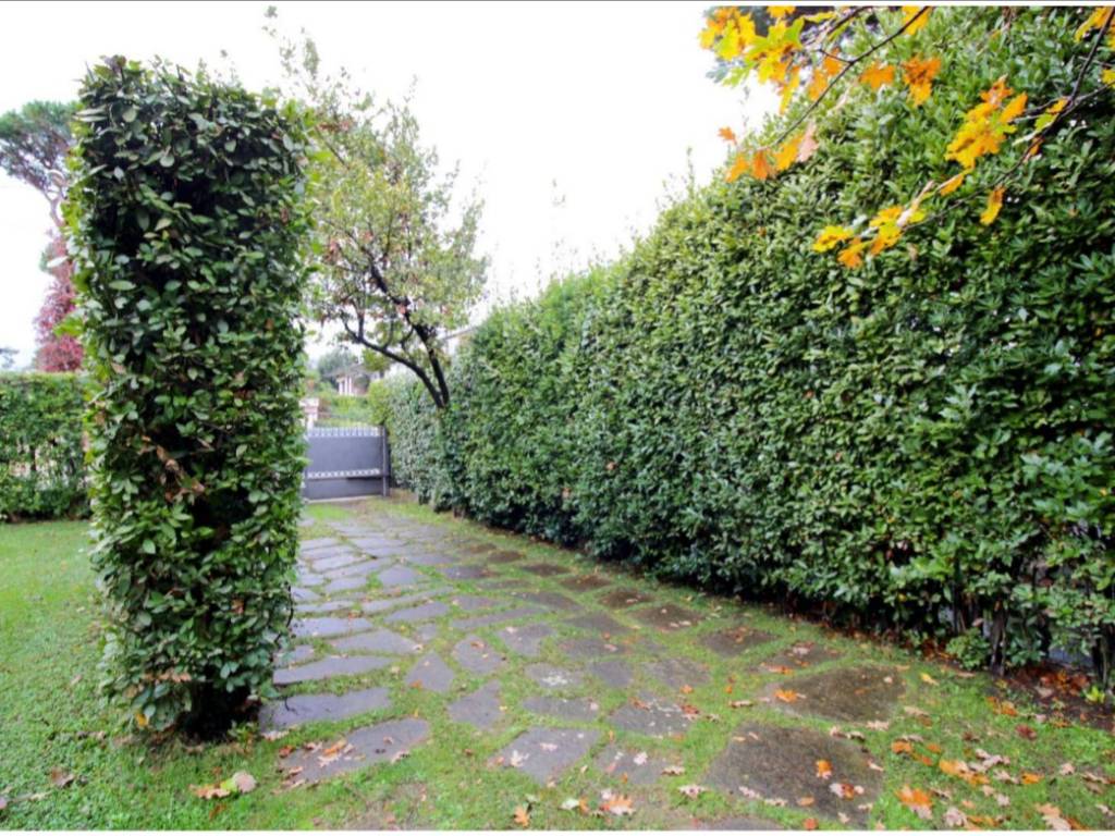 Villa a Pietrasanta in Via Carlo Pisacane, 20 - Foto 3