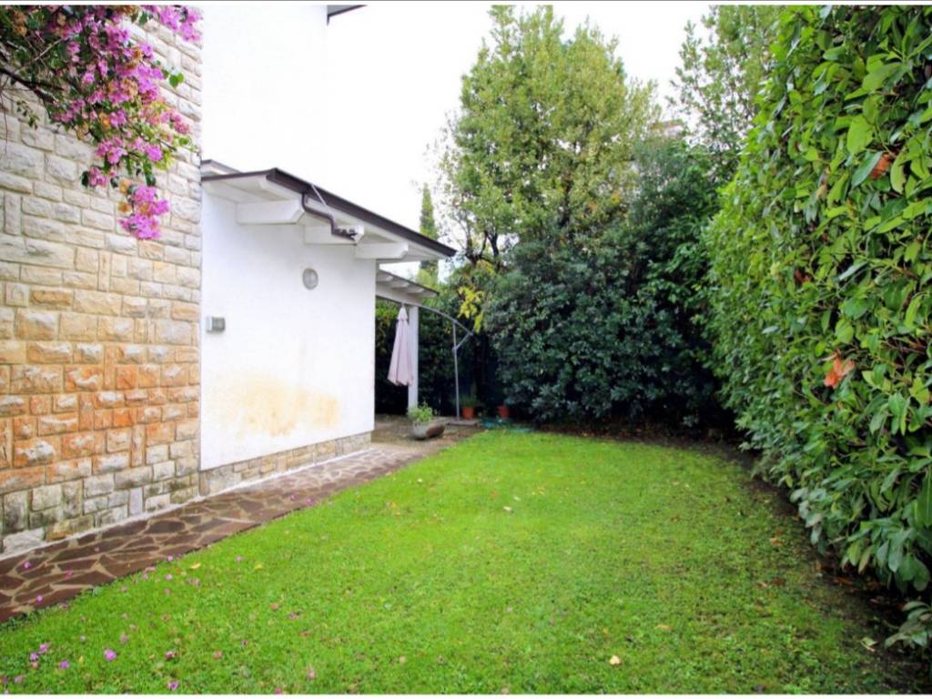 Villa a Pietrasanta in Via Carlo Pisacane, 20 - Foto 5