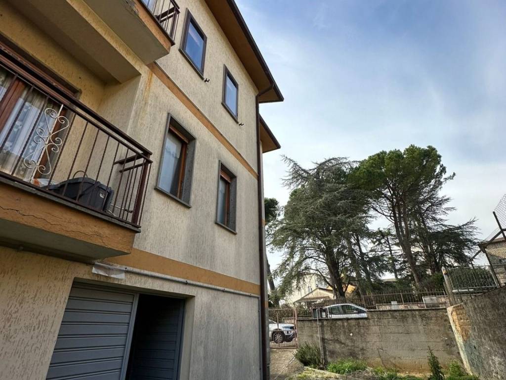 Appartamento a Penna in teverina in Largo Giardino - Foto 3