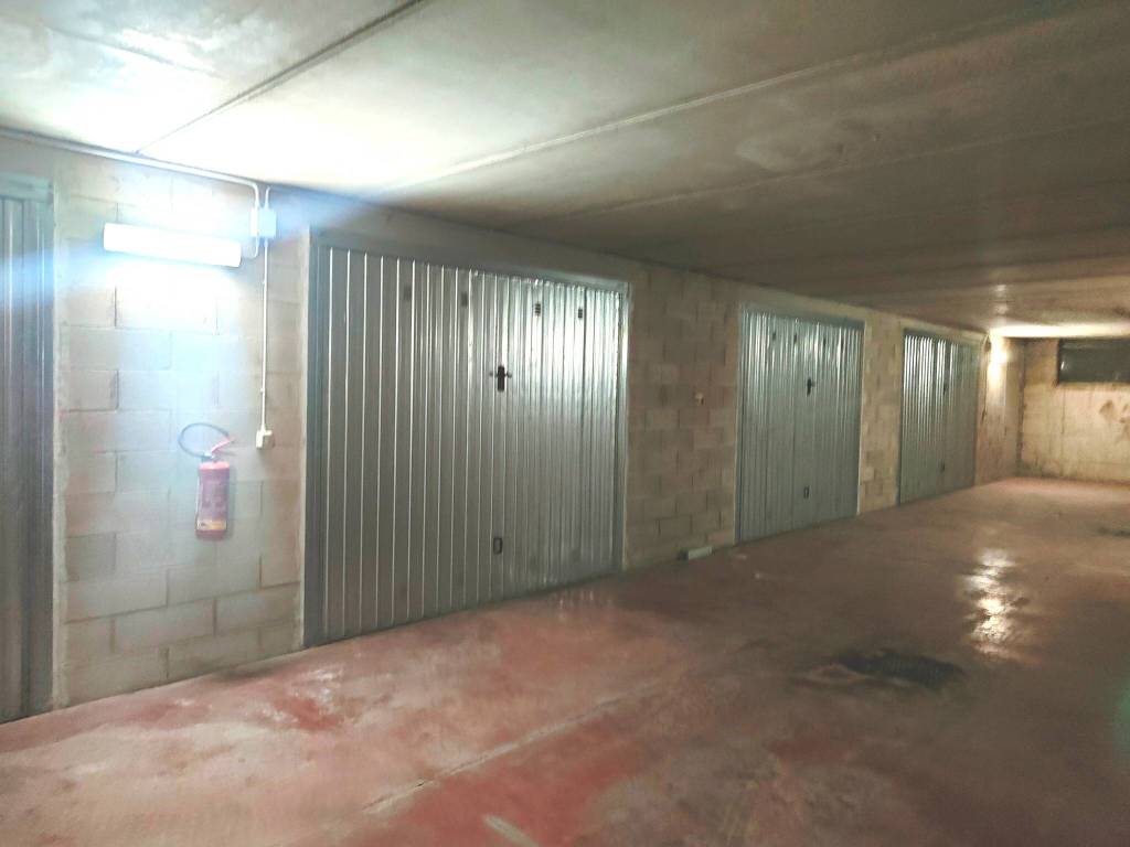 Box / garage a Chieti in Viale dell'Unità d'Italia, 1 - Foto 2