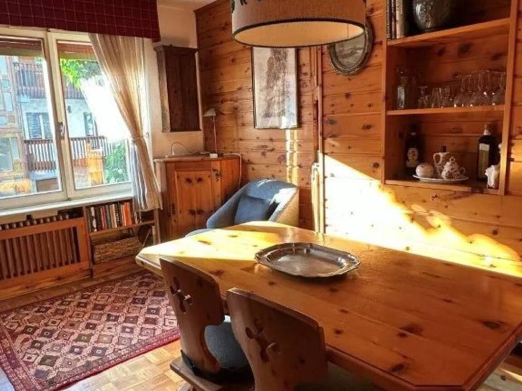 Appartamento a Cortina d'ampezzo in Via Faloria - Foto 2