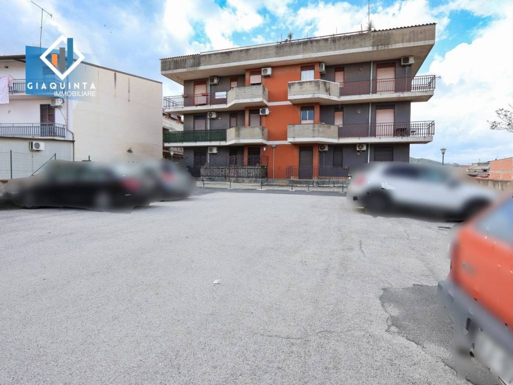 Appartamento a Palagonia in via Palermo n.193 - Foto 2