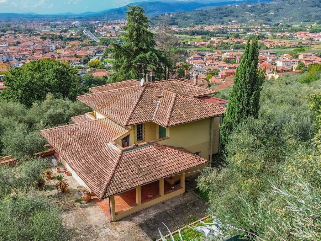 Villa a Monsummano terme in Via di Gragnano - Foto 3