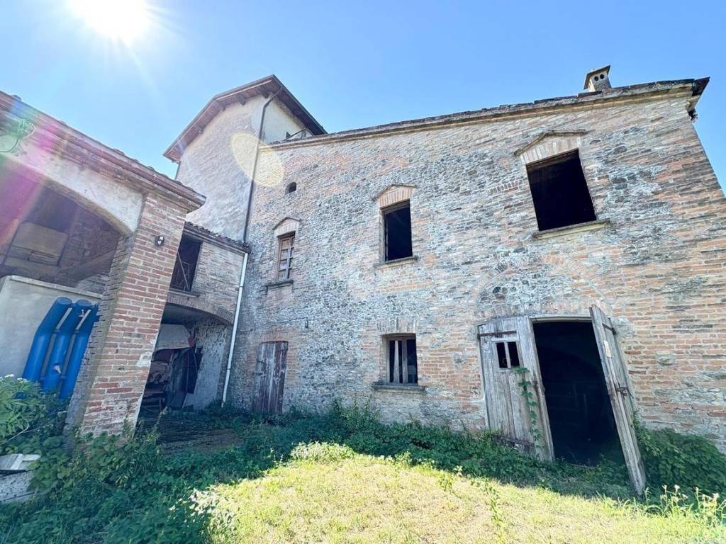 Rustico / casale a Fiorenzuola d'arda in Strada Provinciale SP462R, 1 - Foto 2