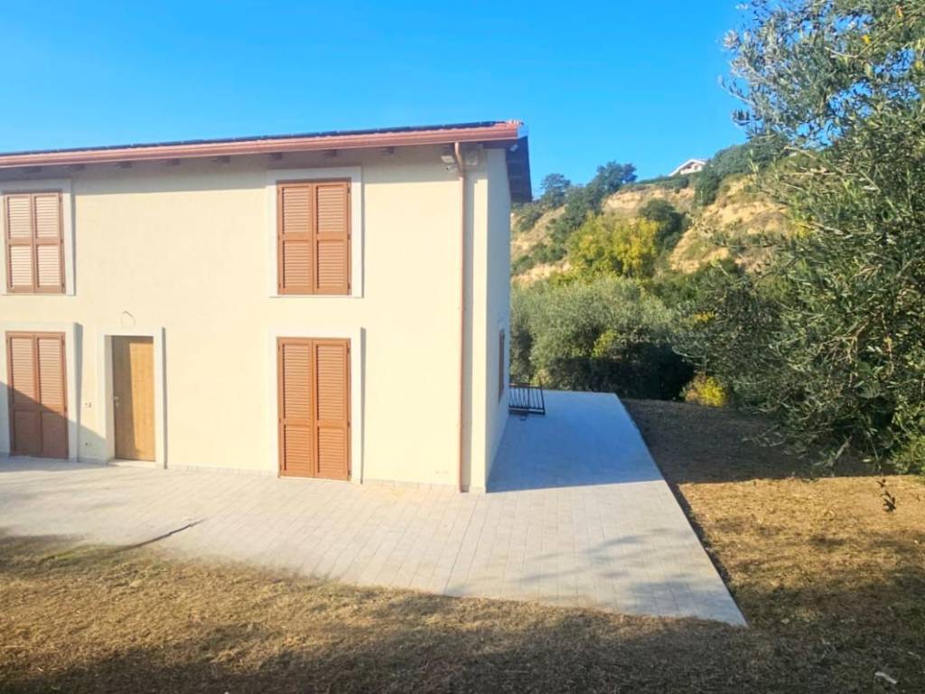 Rustico / casale a Lanciano - Foto 3