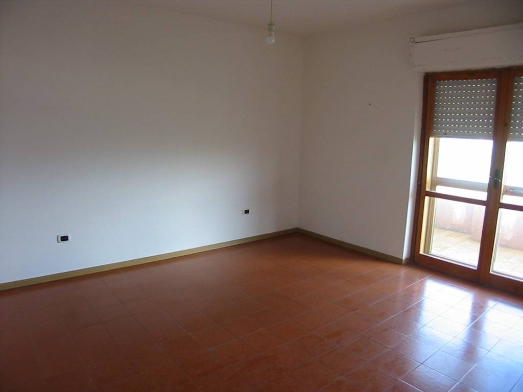 Appartamento a Carbonia in Via Giuseppe Mazzini - Foto 4