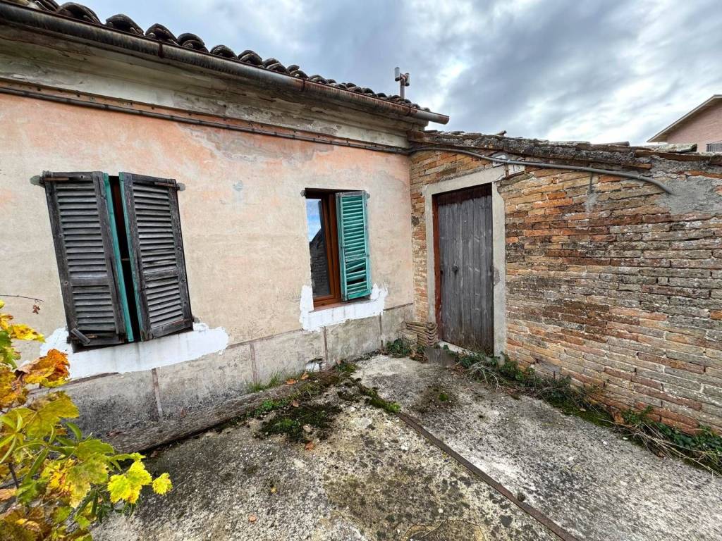 Rustico / casale a Monterubbiano in via Carlo Crivelli, 17 - Foto 4