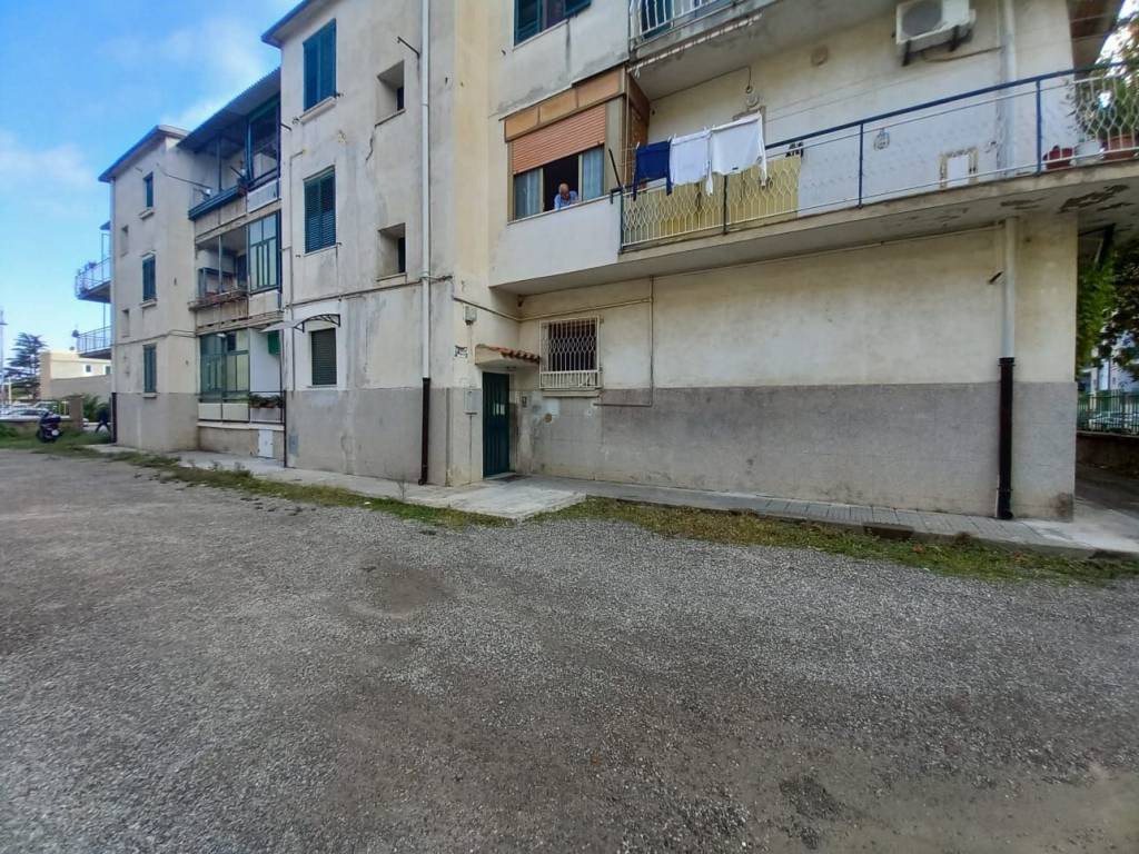 Appartamento a Crotone in Via Vecchia Carrara, 6 - Foto 2