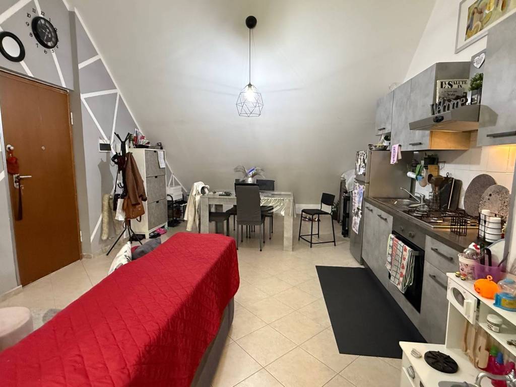 Attico / mansarda a Giugliano in campania in Via Signorelli, 29 - Foto 3