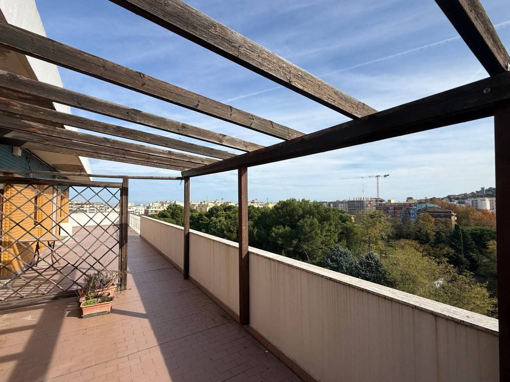 Attico / mansarda a Pescara in Via Virgilio Marone Publio - Foto 2